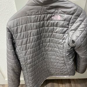 North face girl XL mossbird reversible